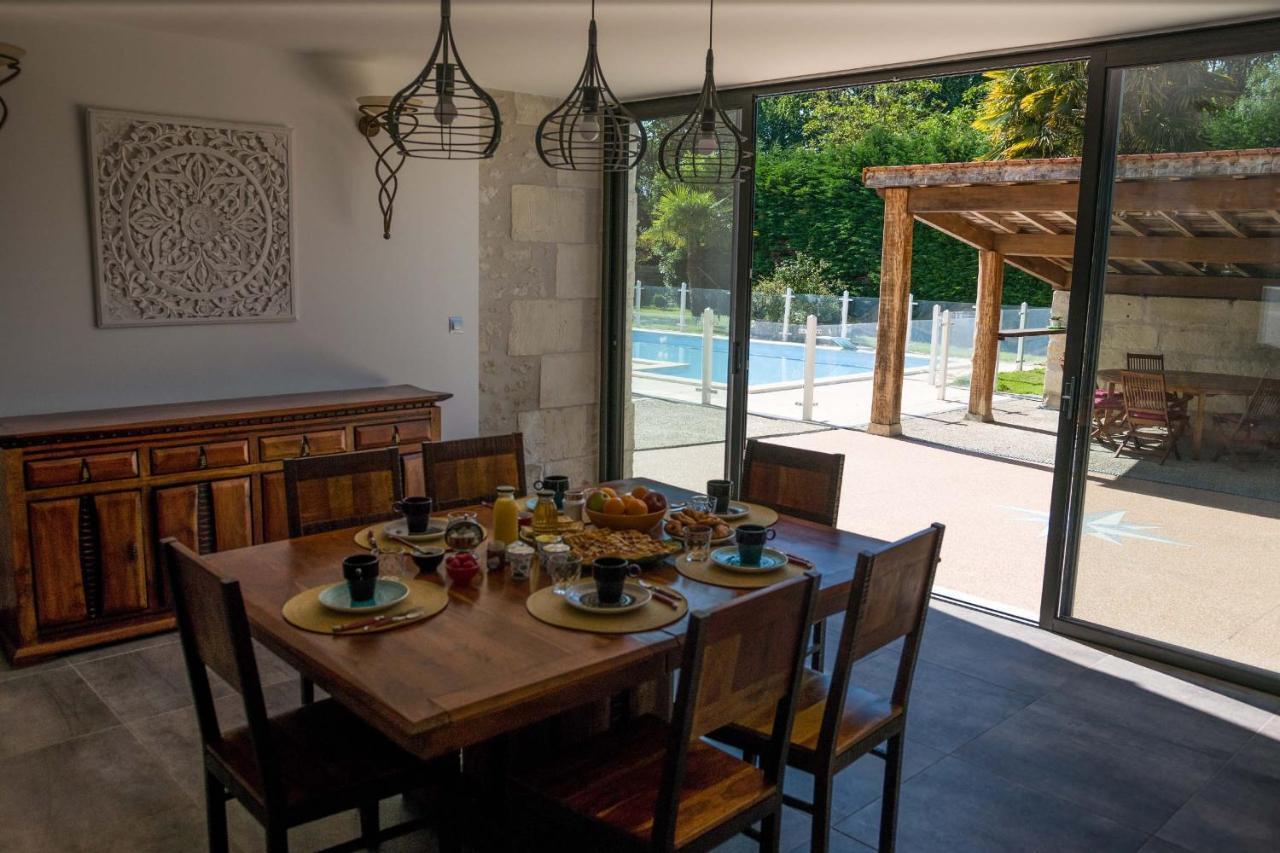 Les Cuves - Saintes Bed & Breakfast Chaniers Exterior foto