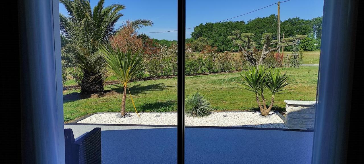 Les Cuves - Saintes Bed & Breakfast Chaniers Exterior foto